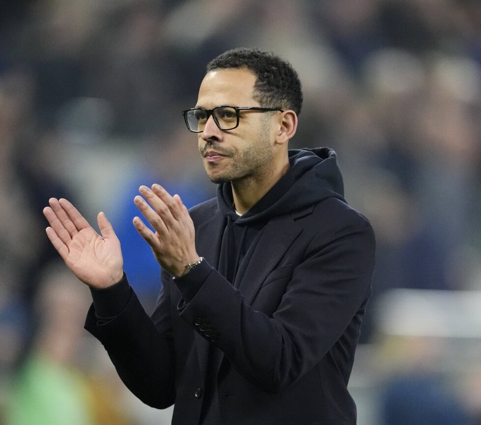 Chelsea Sack Manager After Brighton Defeat, U21 Coach Calum McFarlane Takes Charge Amid Dressing Room Concerns