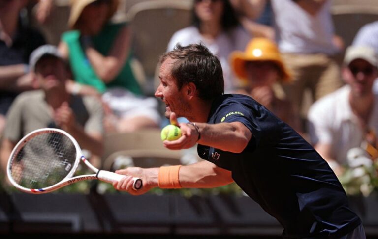 Daniil Medvedev Suffers Roland Garros Deja Vu as Adam Walton Delivers Brutal Five-Set Blow