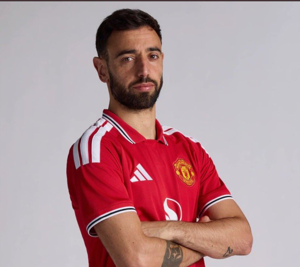 Manchester United Unveil Retro-Inspired Home Kit as Nostalgia Meets Champions League Ambition